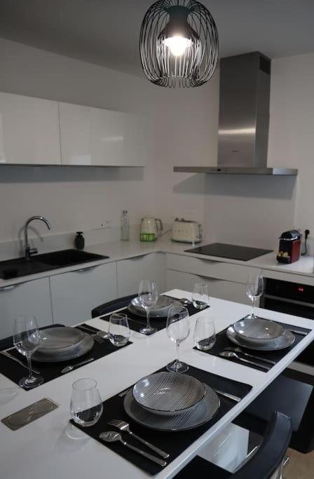 Superbe Duplex En Hypercentre Ville 阿棉 外观 照片